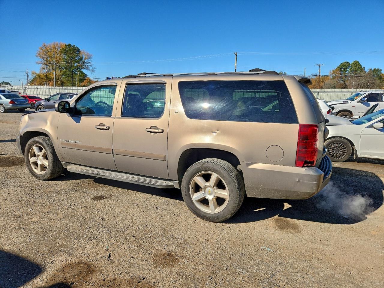 2007 CHEVROLET SUBURBAN C1500 photo 2