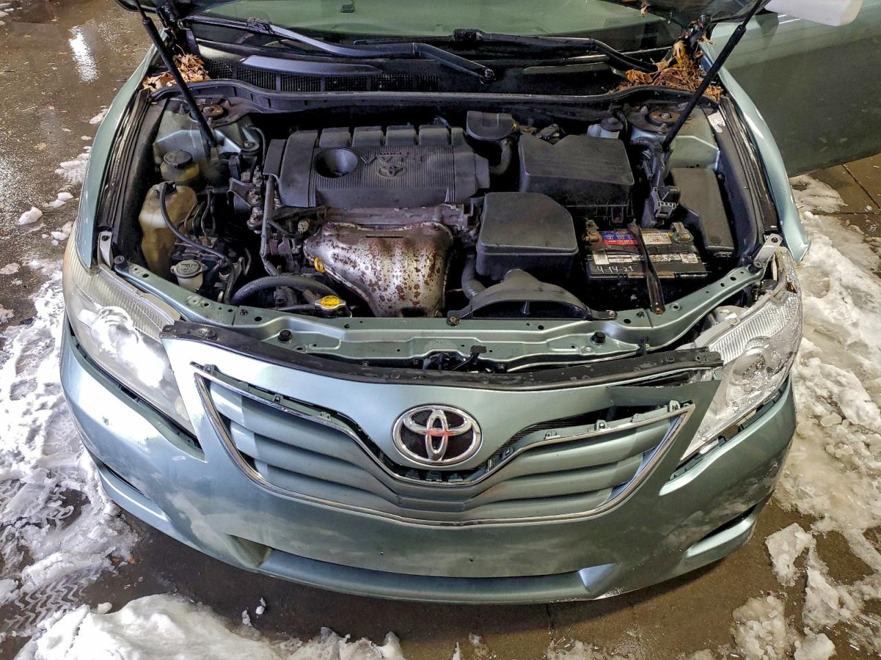 2011 TOYOTA CAMRY BASE photo 11