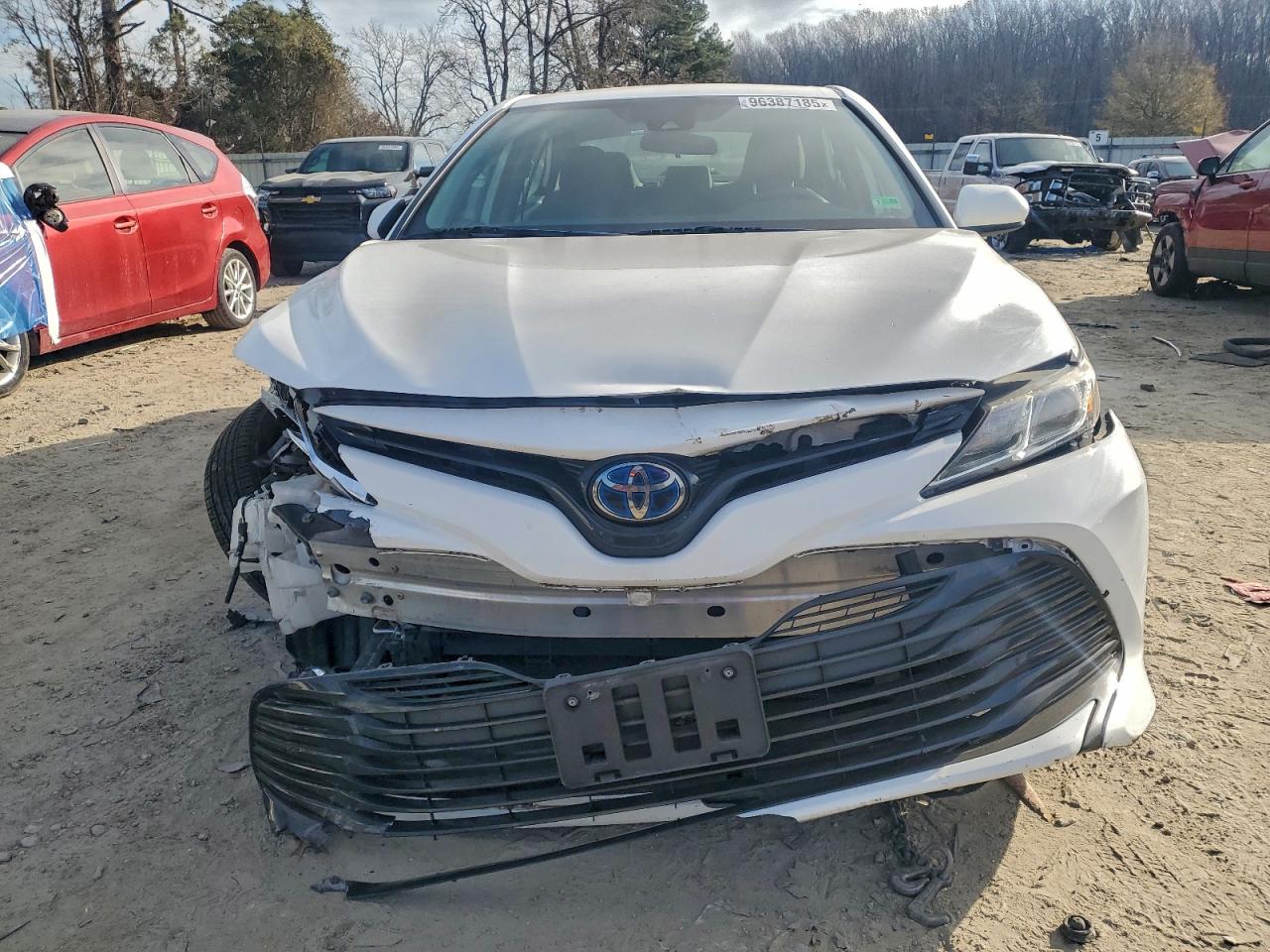 2020 TOYOTA CAMRY LE photo 5