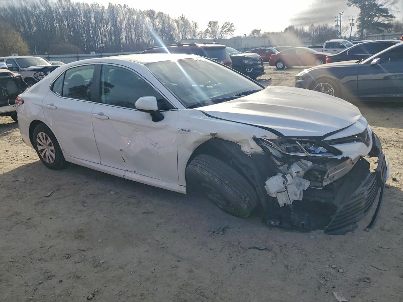 2020 TOYOTA CAMRY LE photo 4