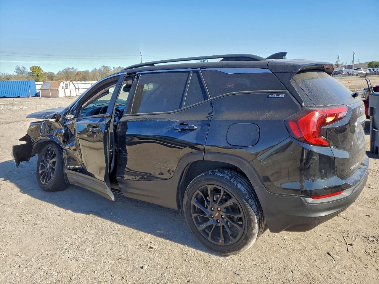 2019 GMC TERRAIN SLE photo 3