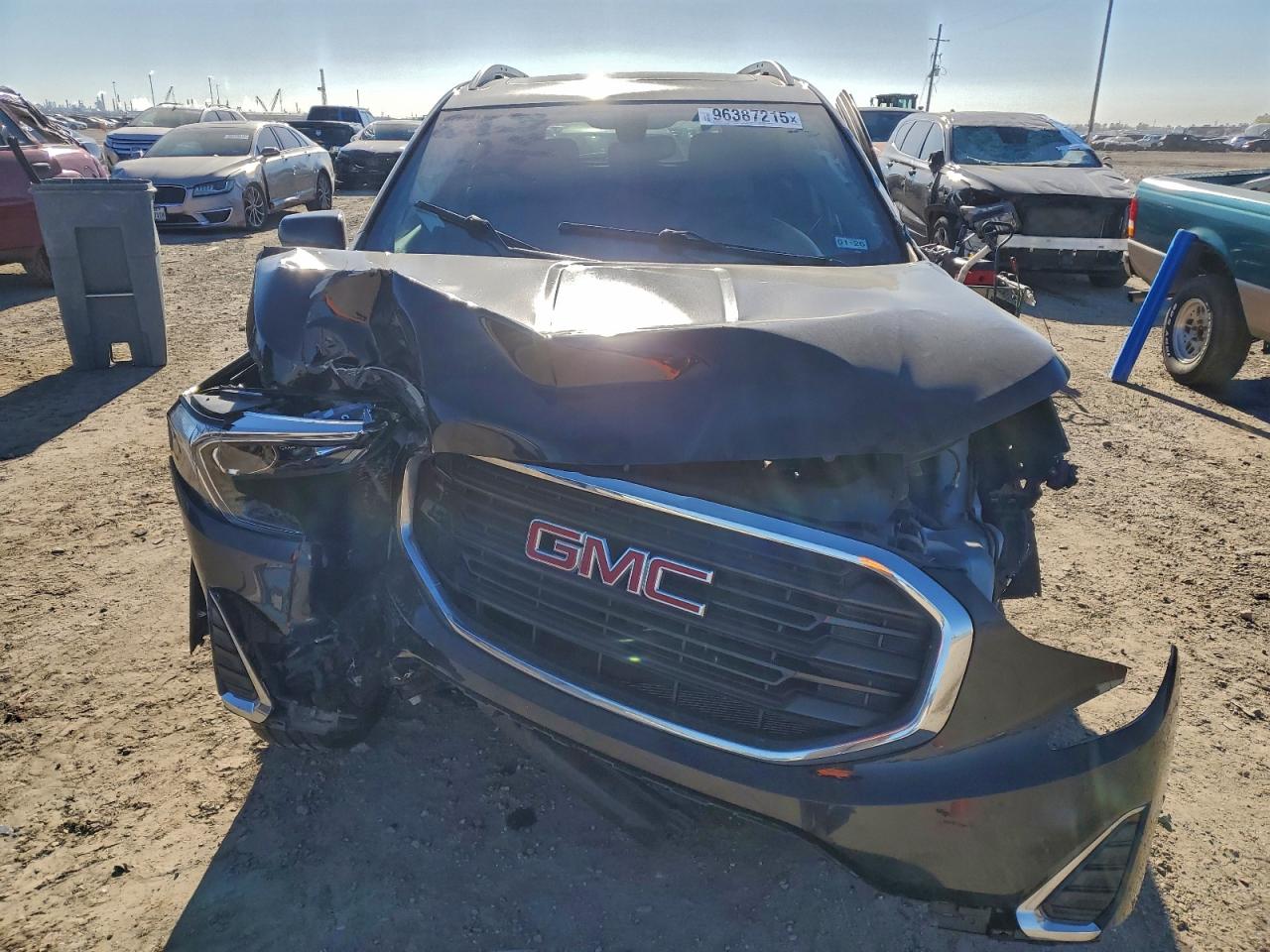 2019 GMC TERRAIN SLE photo 9