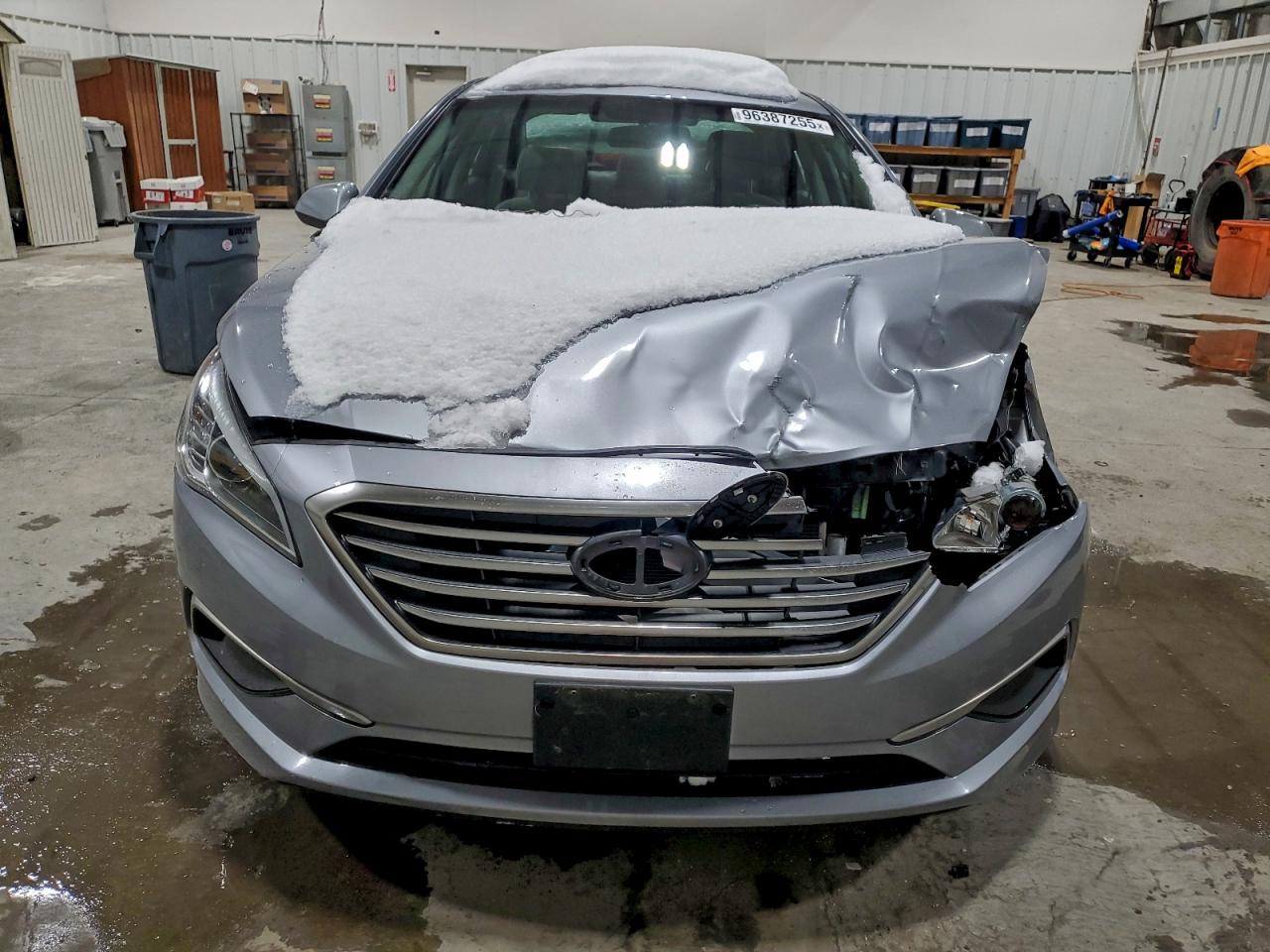 2017 HYUNDAI SONATA SE photo 5