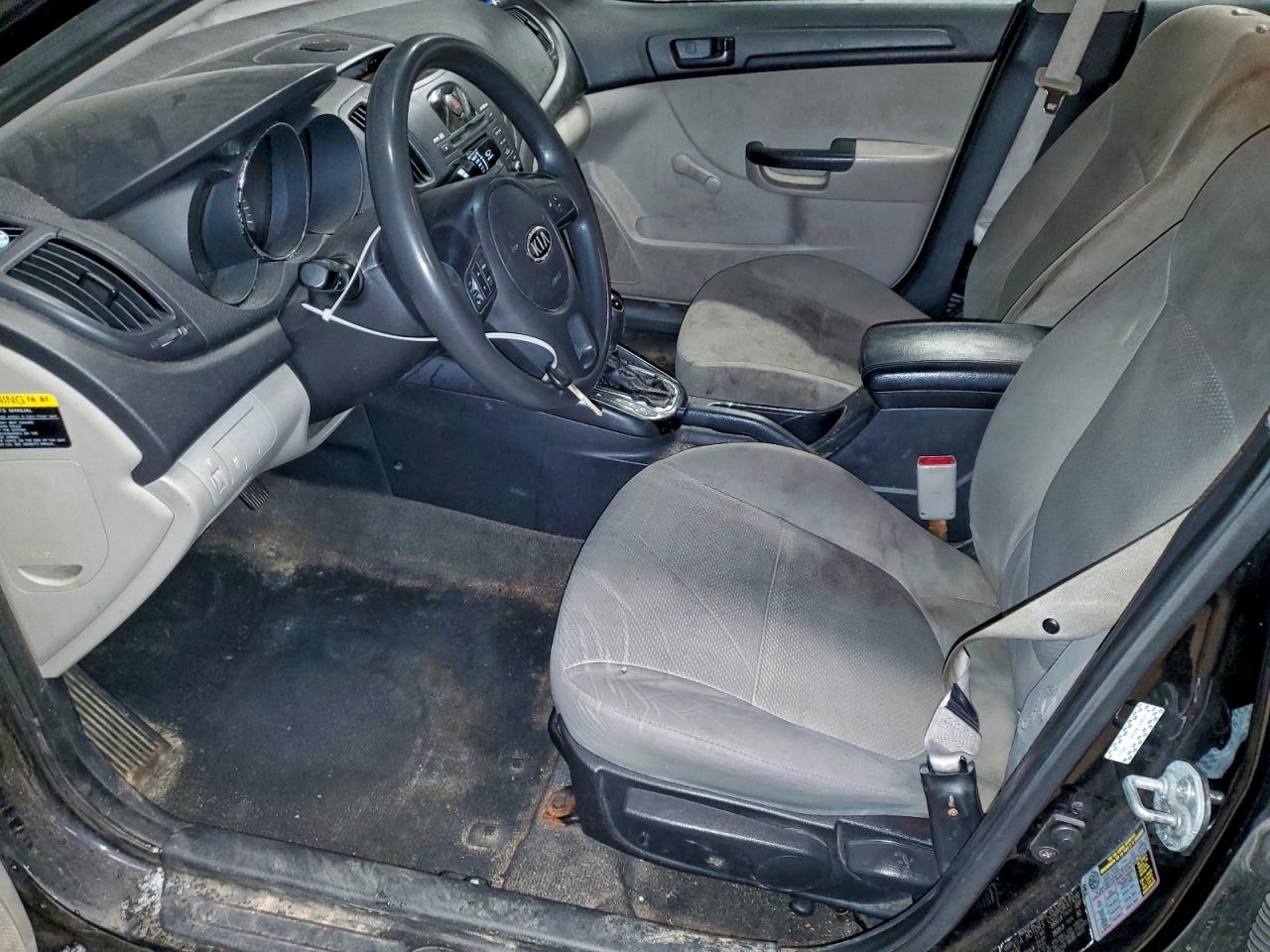 2013 KIA FORTE LX photo 7