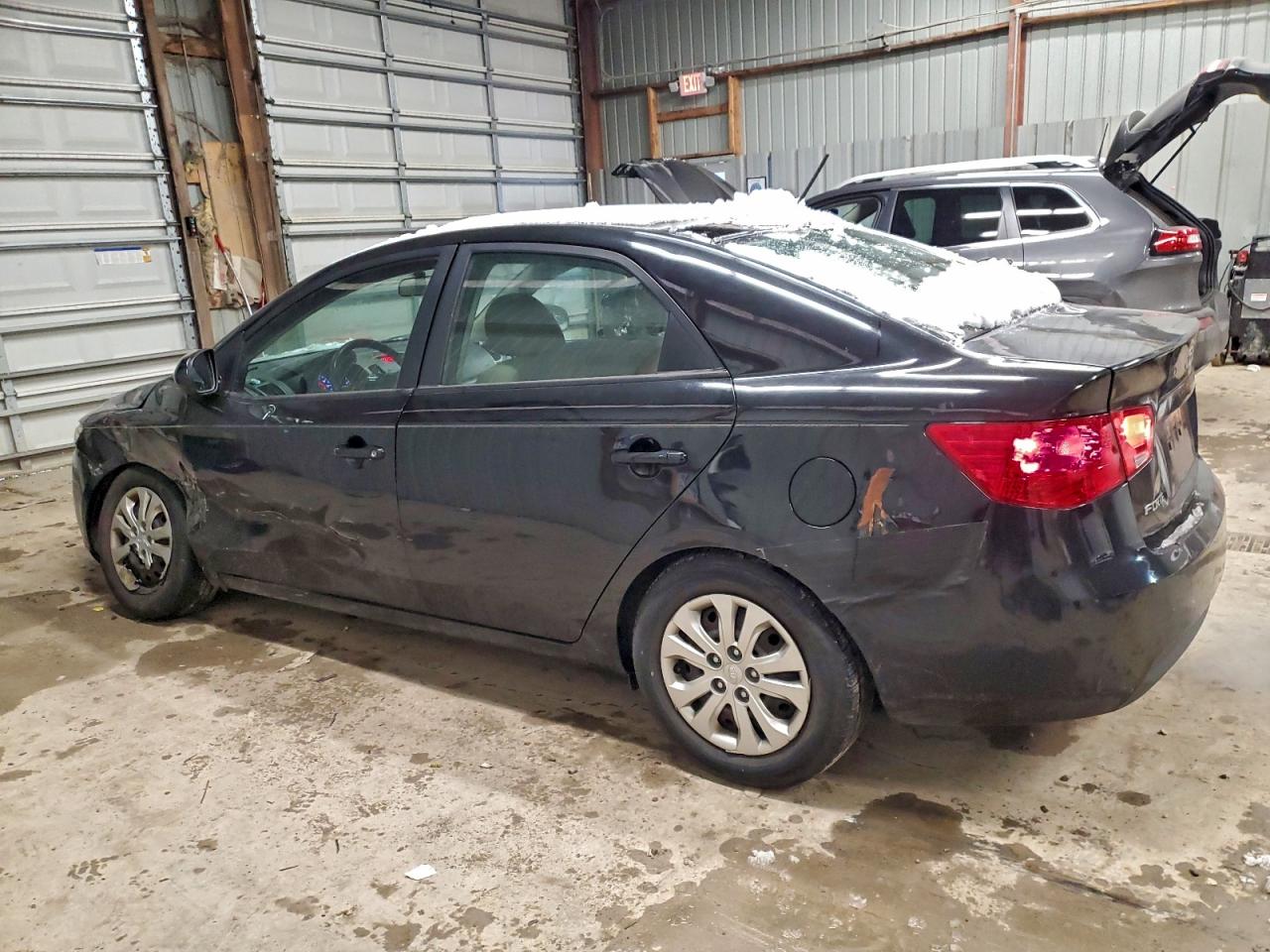 2013 KIA FORTE LX photo 2