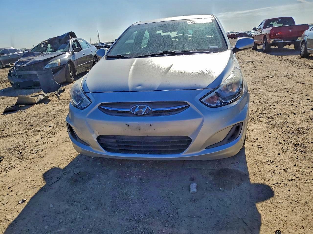 2017 HYUNDAI ACCENT SE photo 9