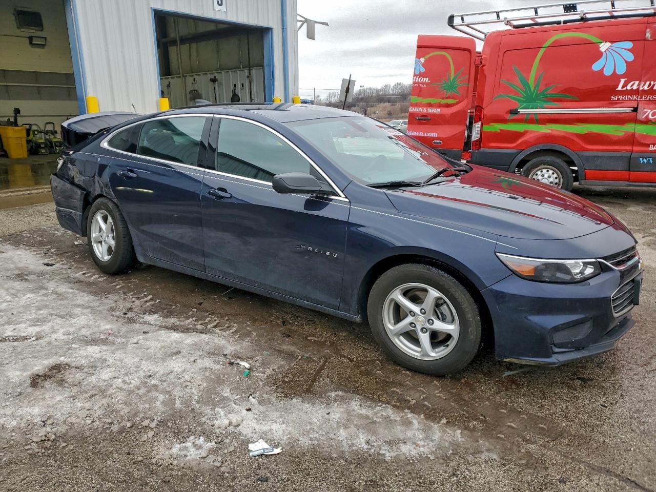 2018 CHEVROLET MALIBU LS photo 4