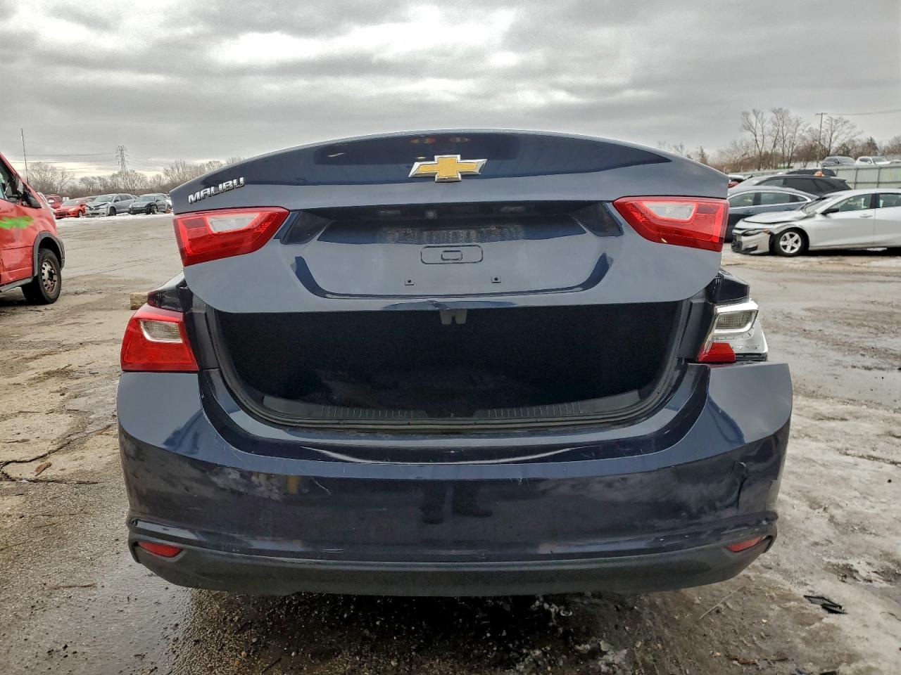 2018 CHEVROLET MALIBU LS photo 6