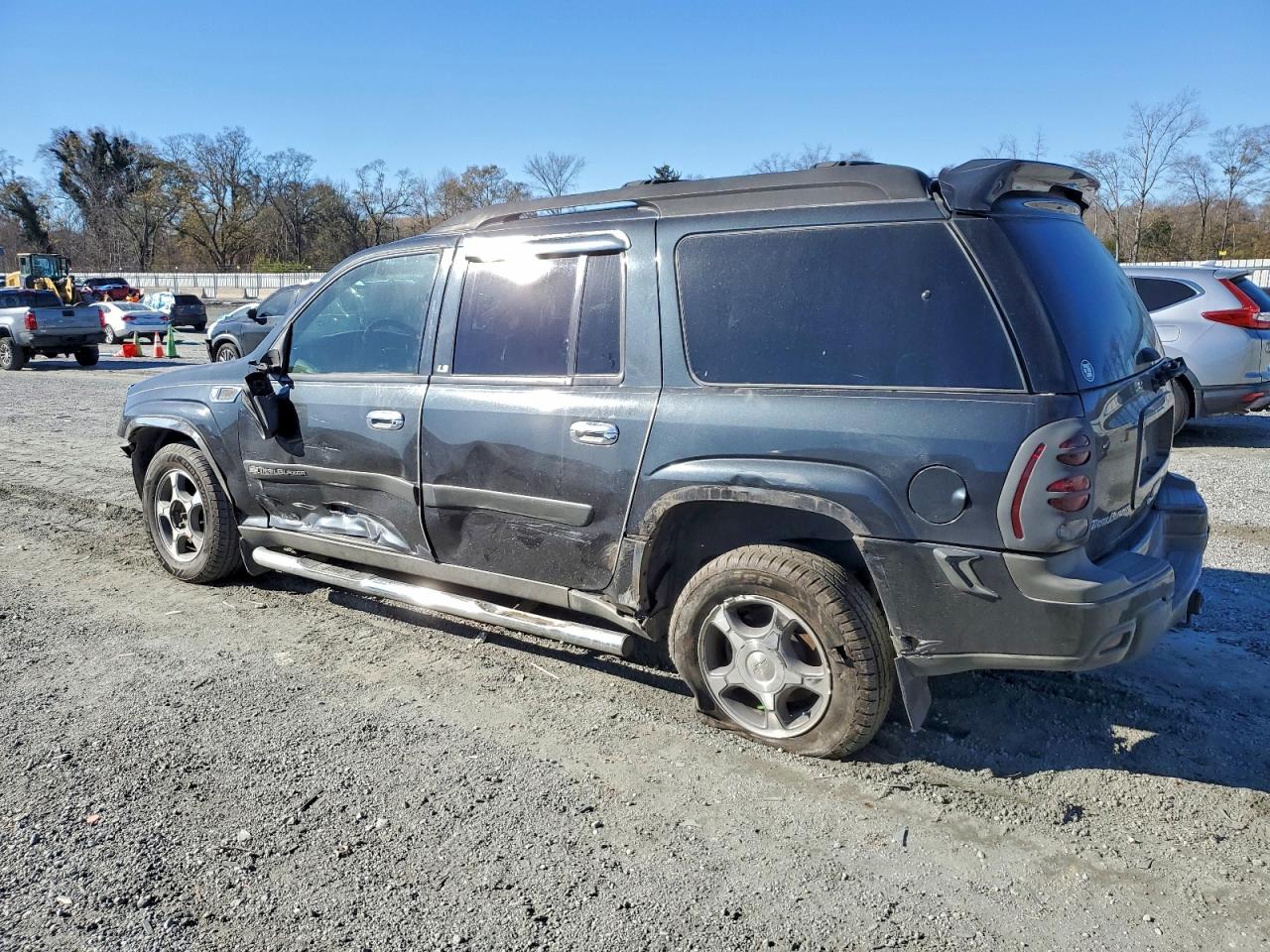 2004 CHEVROLET TRAILBLAZER EXT LS photo 2