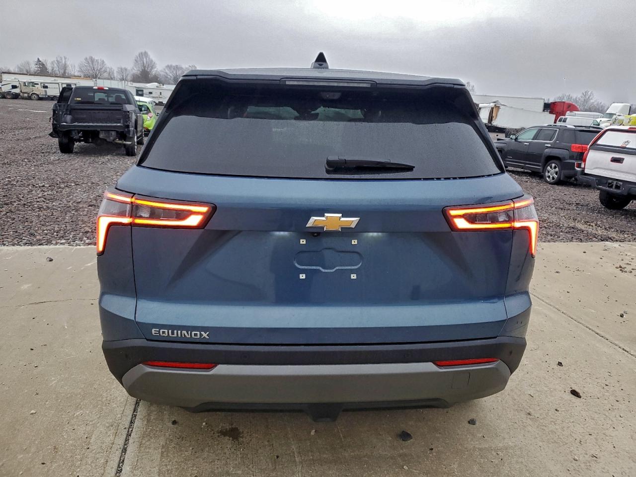 2026 CHEVROLET EQUINOX LT photo 6
