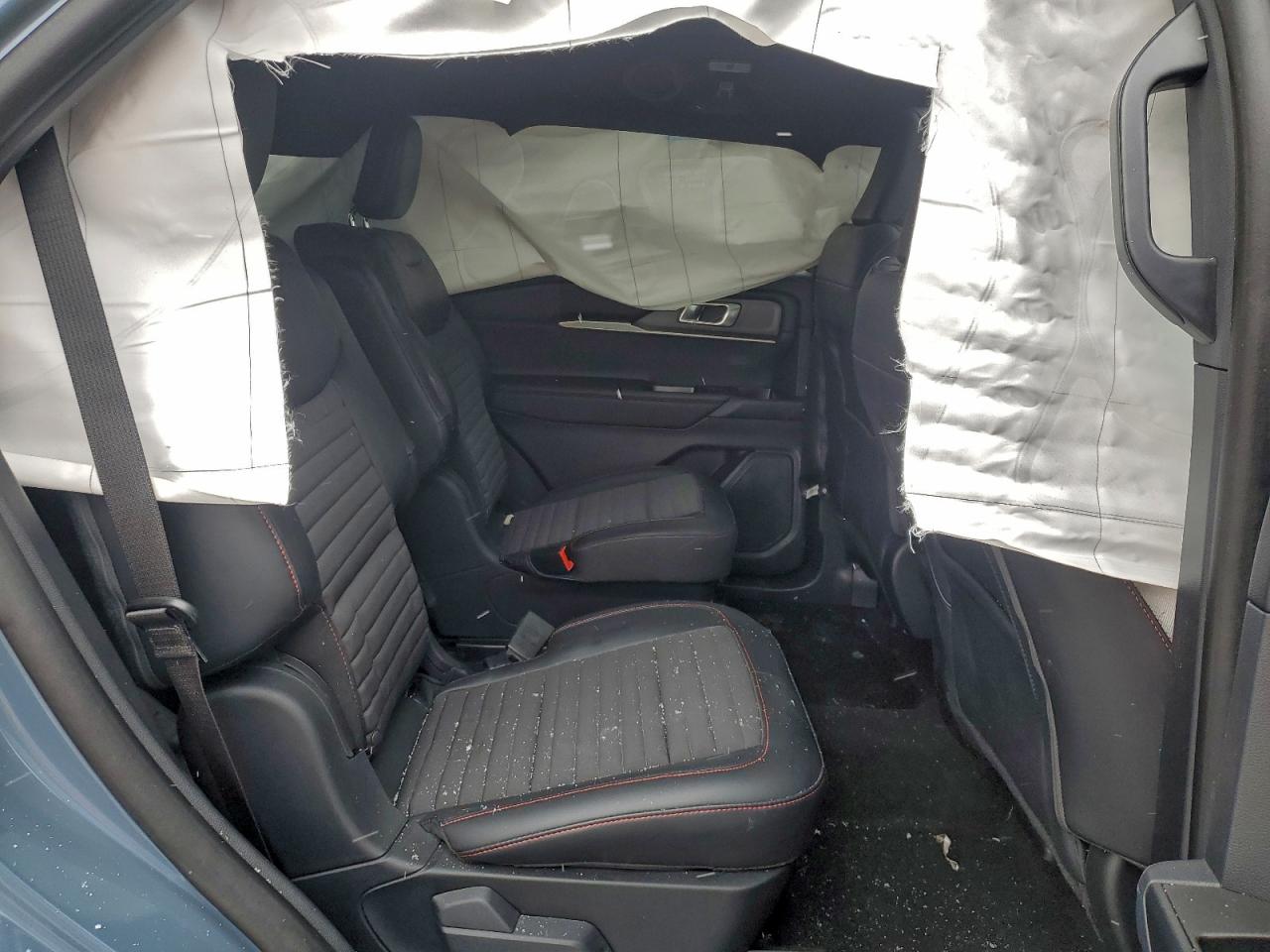 2025 FORD EXPLORER ST-LINE photo 11