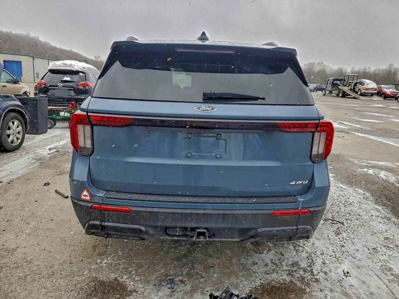 2025 FORD EXPLORER ST-LINE photo 6