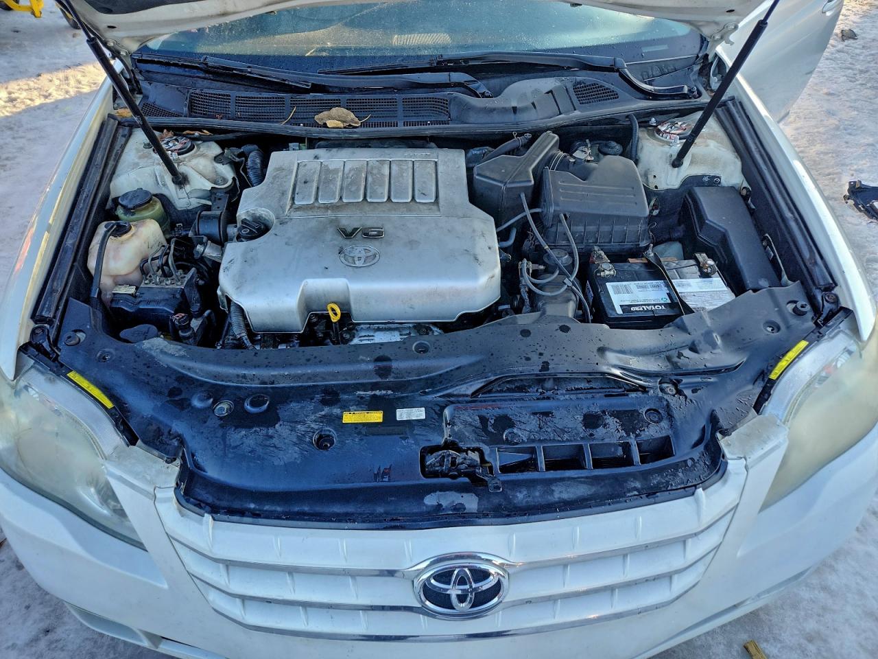 2005 TOYOTA AVALON XL photo 11