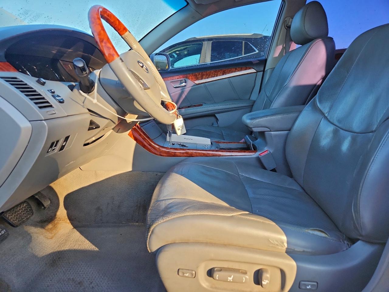 2005 TOYOTA AVALON XL photo 7
