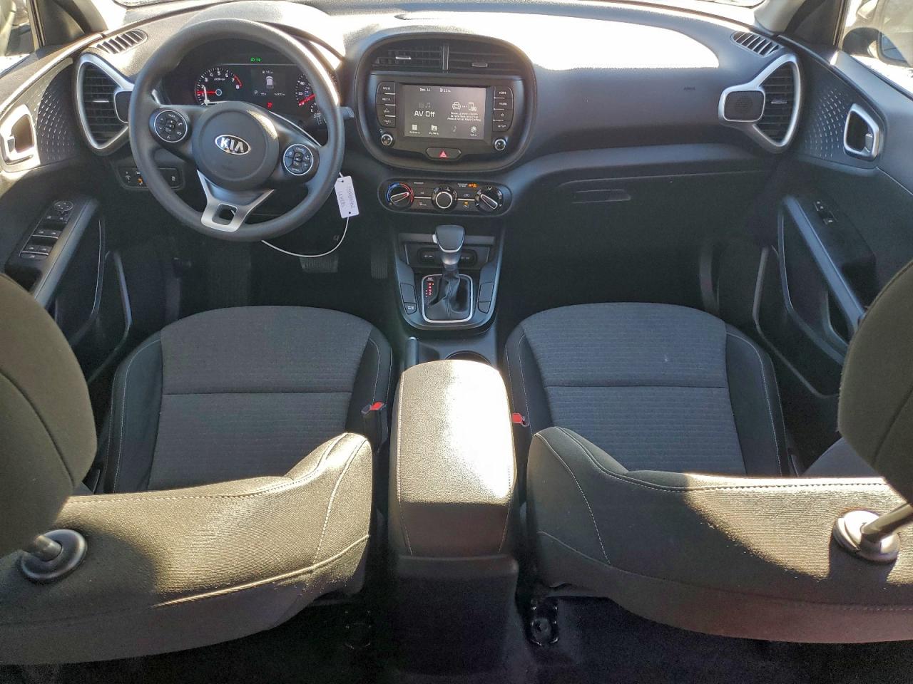 2020 KIA SOUL LX photo 8