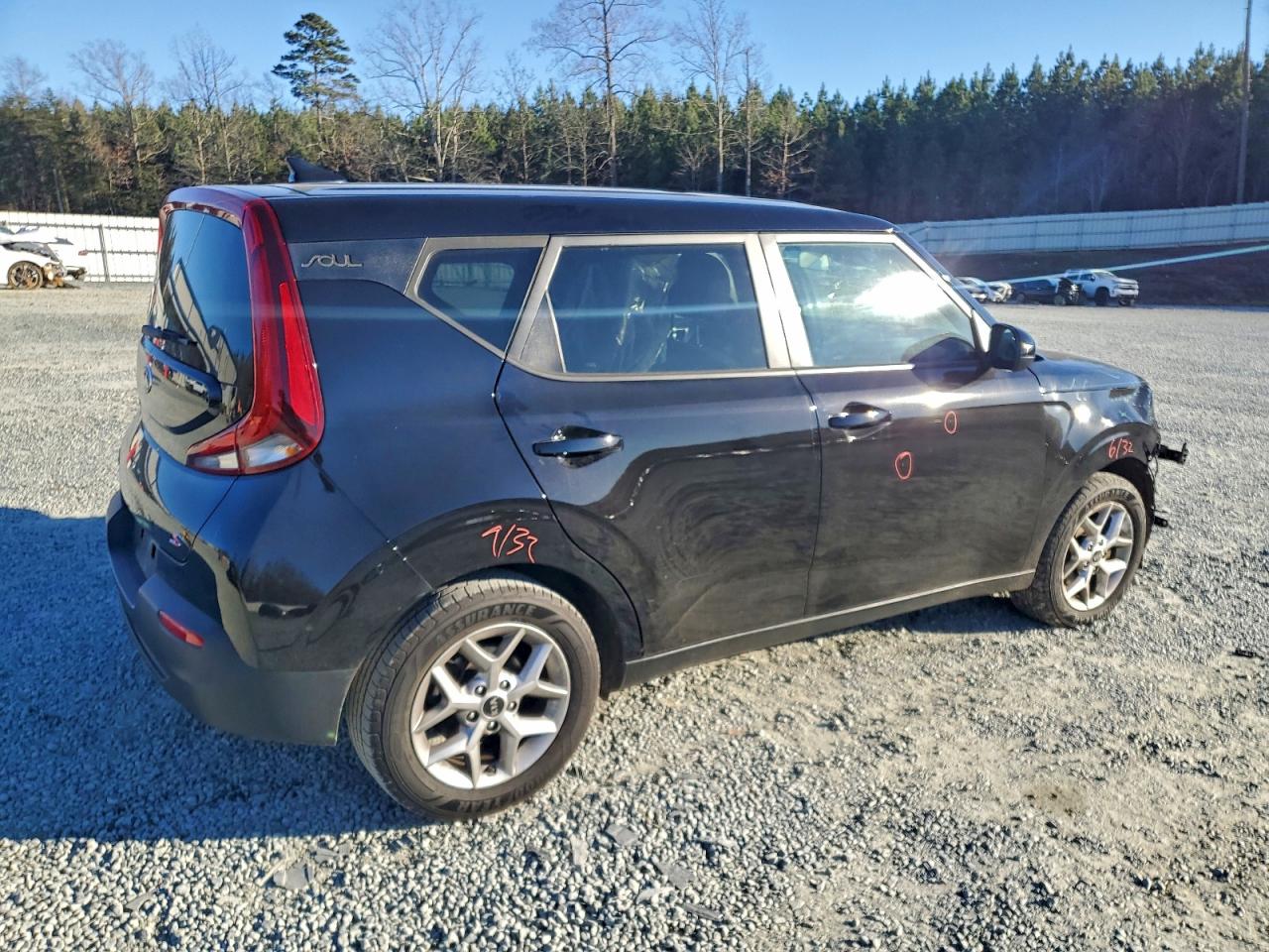 2020 KIA SOUL LX photo 3