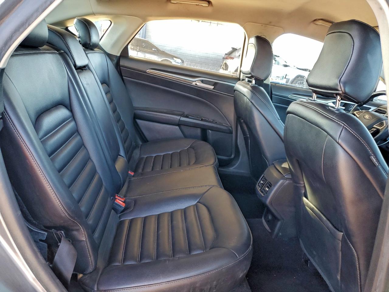 2020 FORD FUSION SEL photo 10