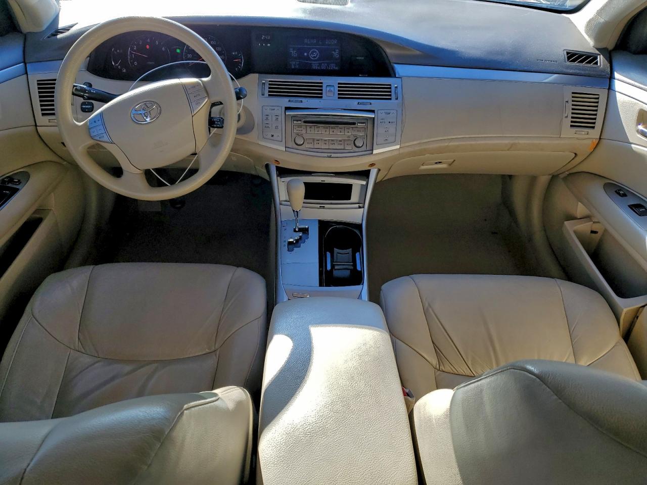 2006 TOYOTA AVALON XL photo 8
