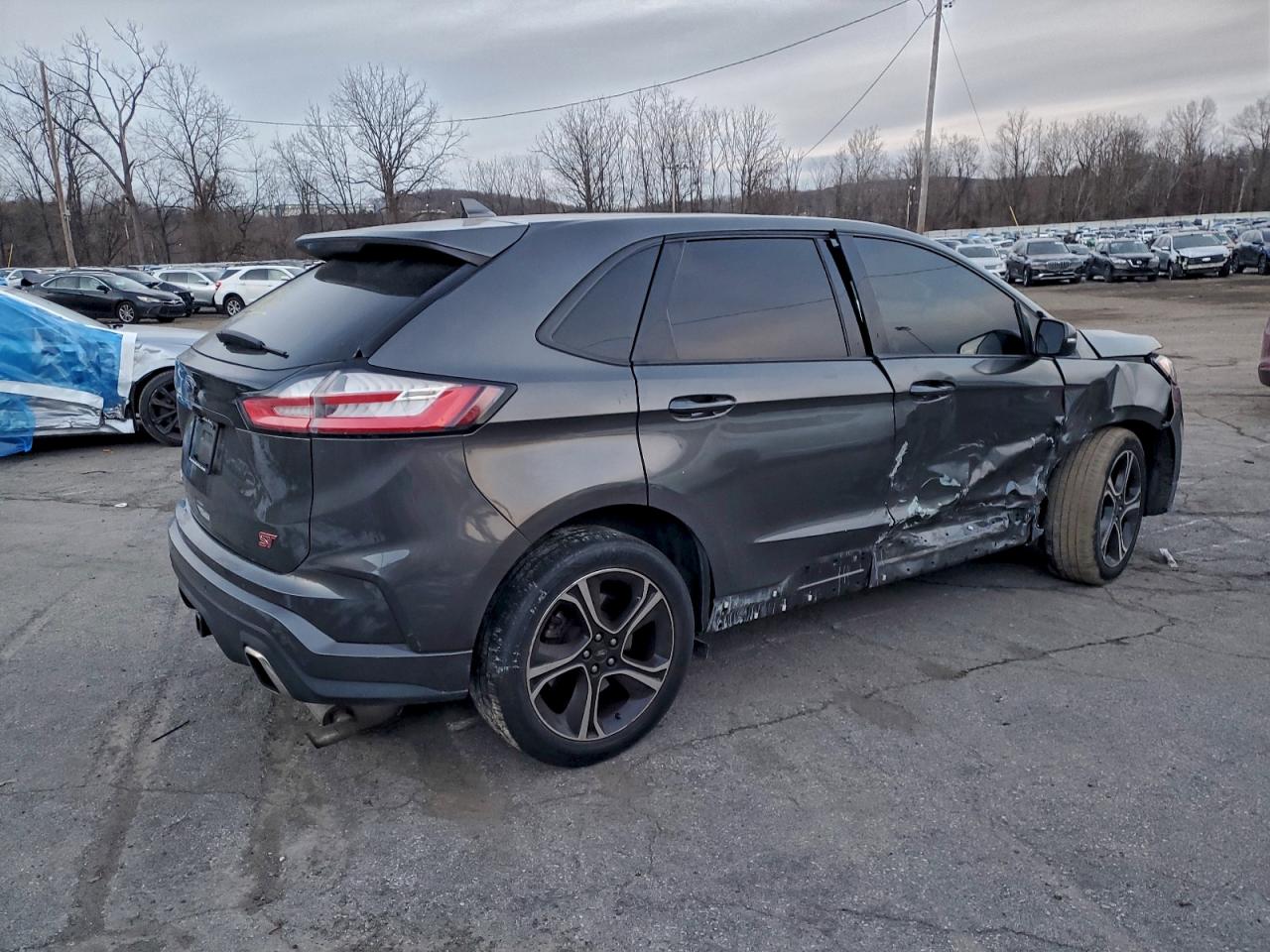 2019 FORD EDGE ST photo 3