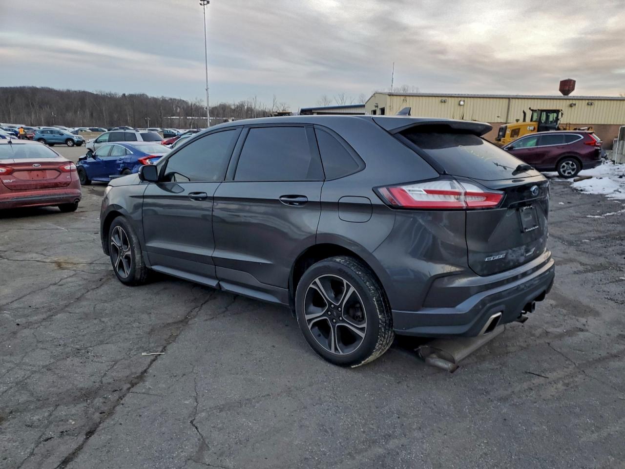 2019 FORD EDGE ST photo 2