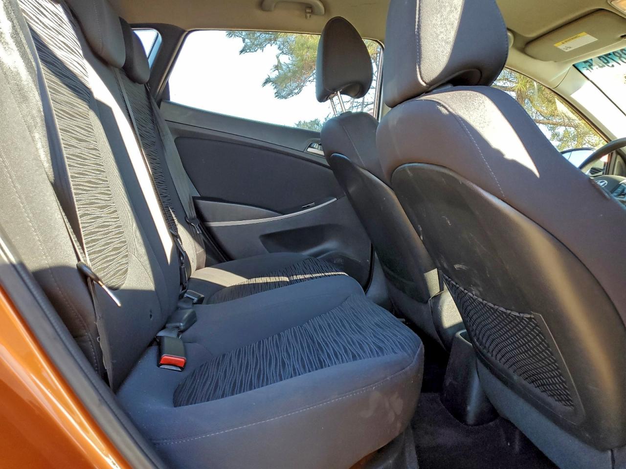 2016 HYUNDAI ACCENT SE photo 10