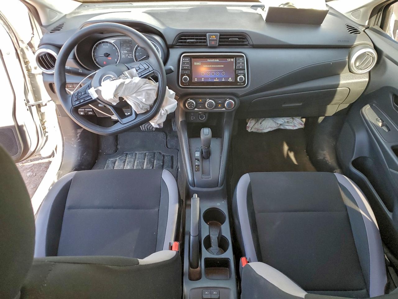 2025 NISSAN VERSA S photo 8