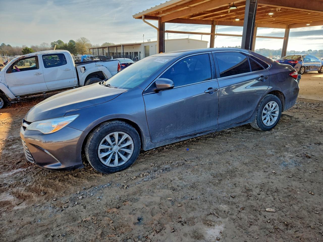 2015 TOYOTA CAMRY