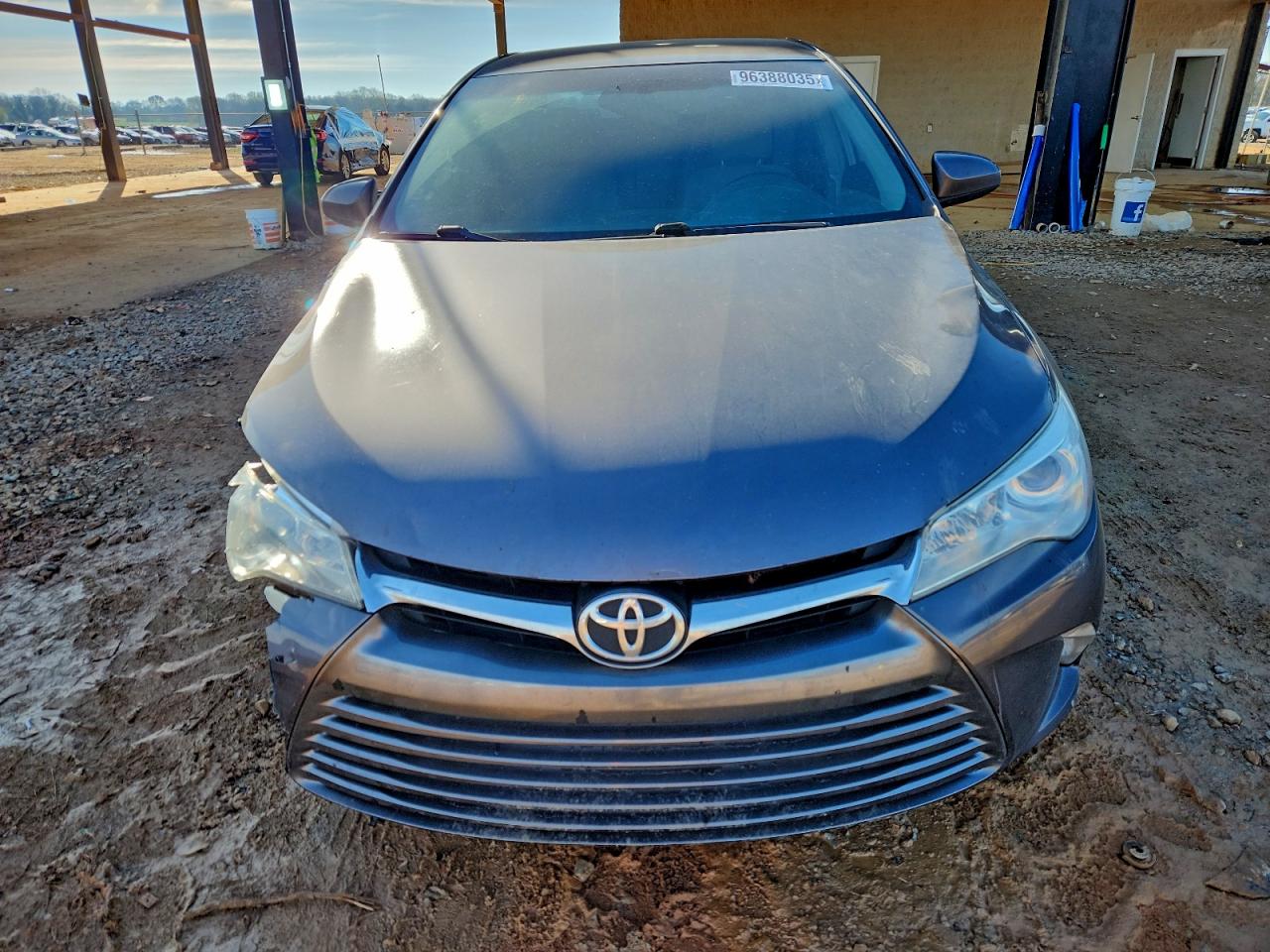 2015 TOYOTA CAMRY LE photo 5