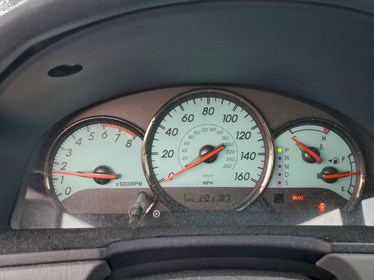 2004 TOYOTA CAMRY SOLARA SE photo 9