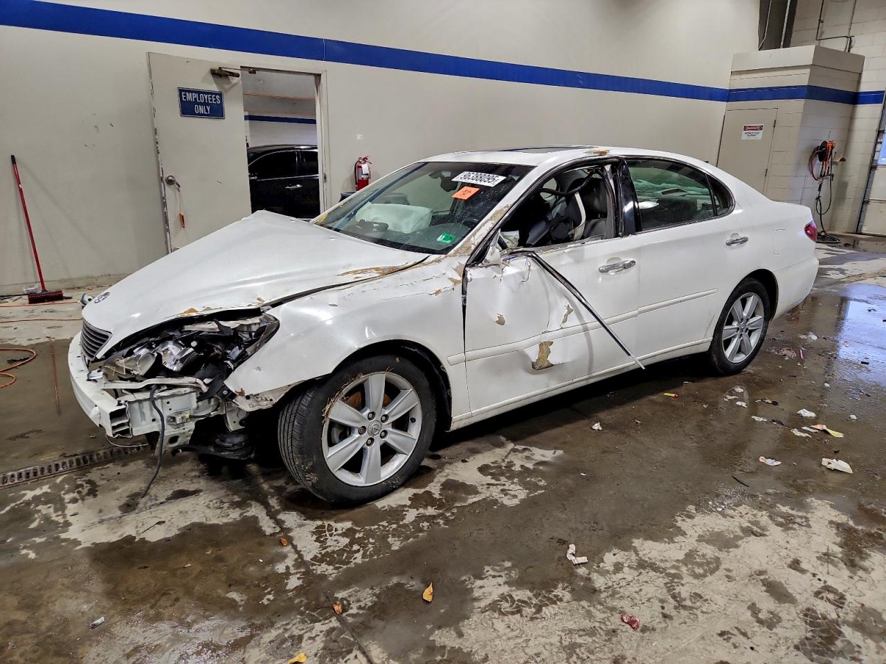 2005 LEXUS ES