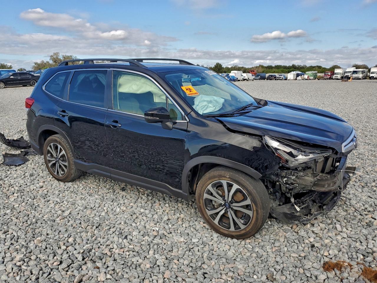 2021 SUBARU FORESTER LIMITED photo 4
