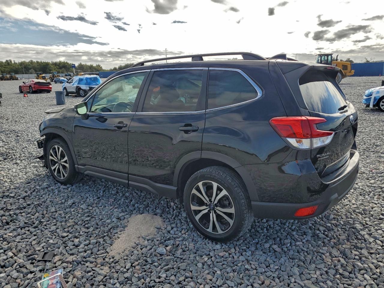 2021 SUBARU FORESTER LIMITED photo 2