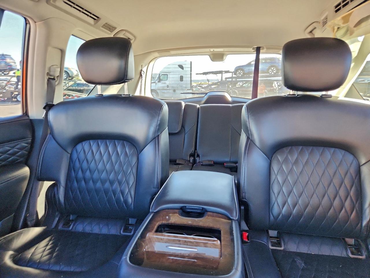 2019 INFINITI QX80 LUXE photo 19
