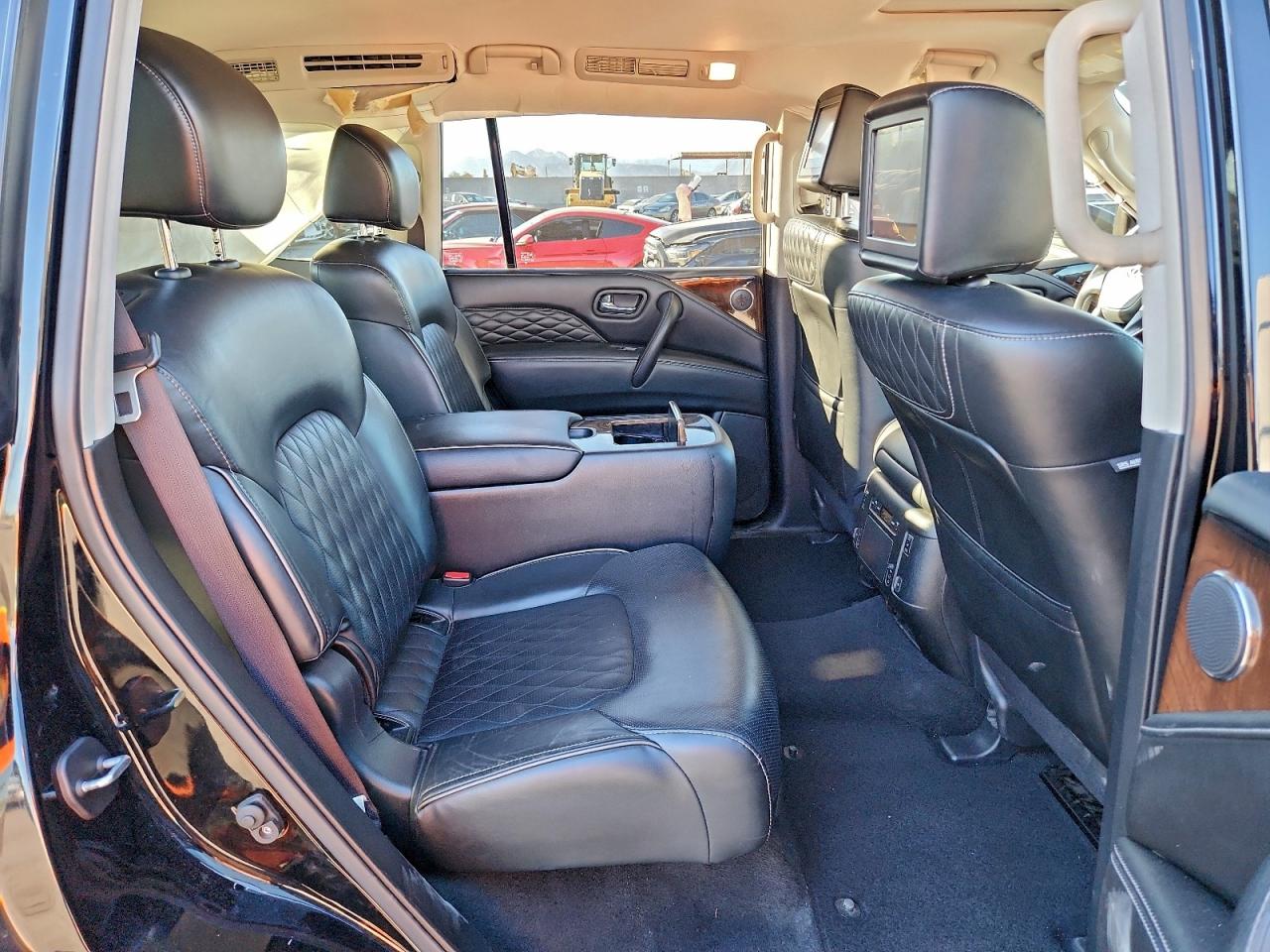 2019 INFINITI QX80 LUXE photo 21