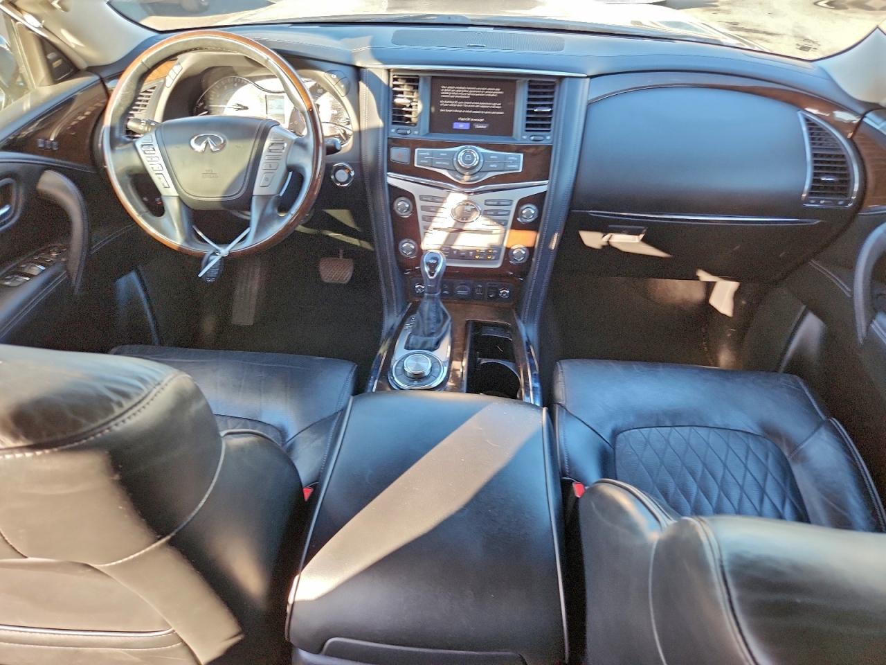 2019 INFINITI QX80 LUXE photo 15