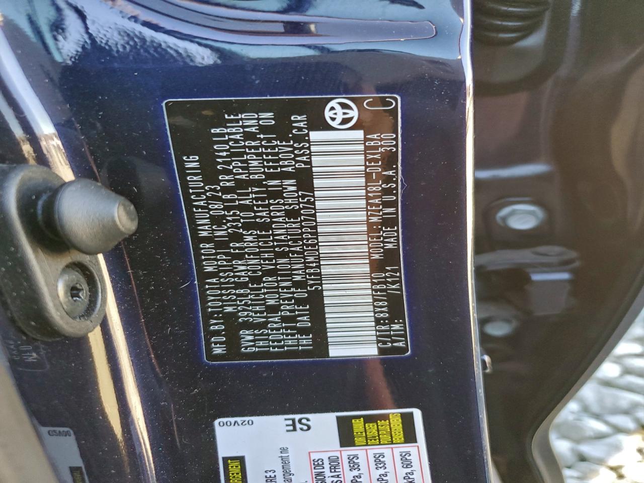 2023 TOYOTA COROLLA LE photo 12