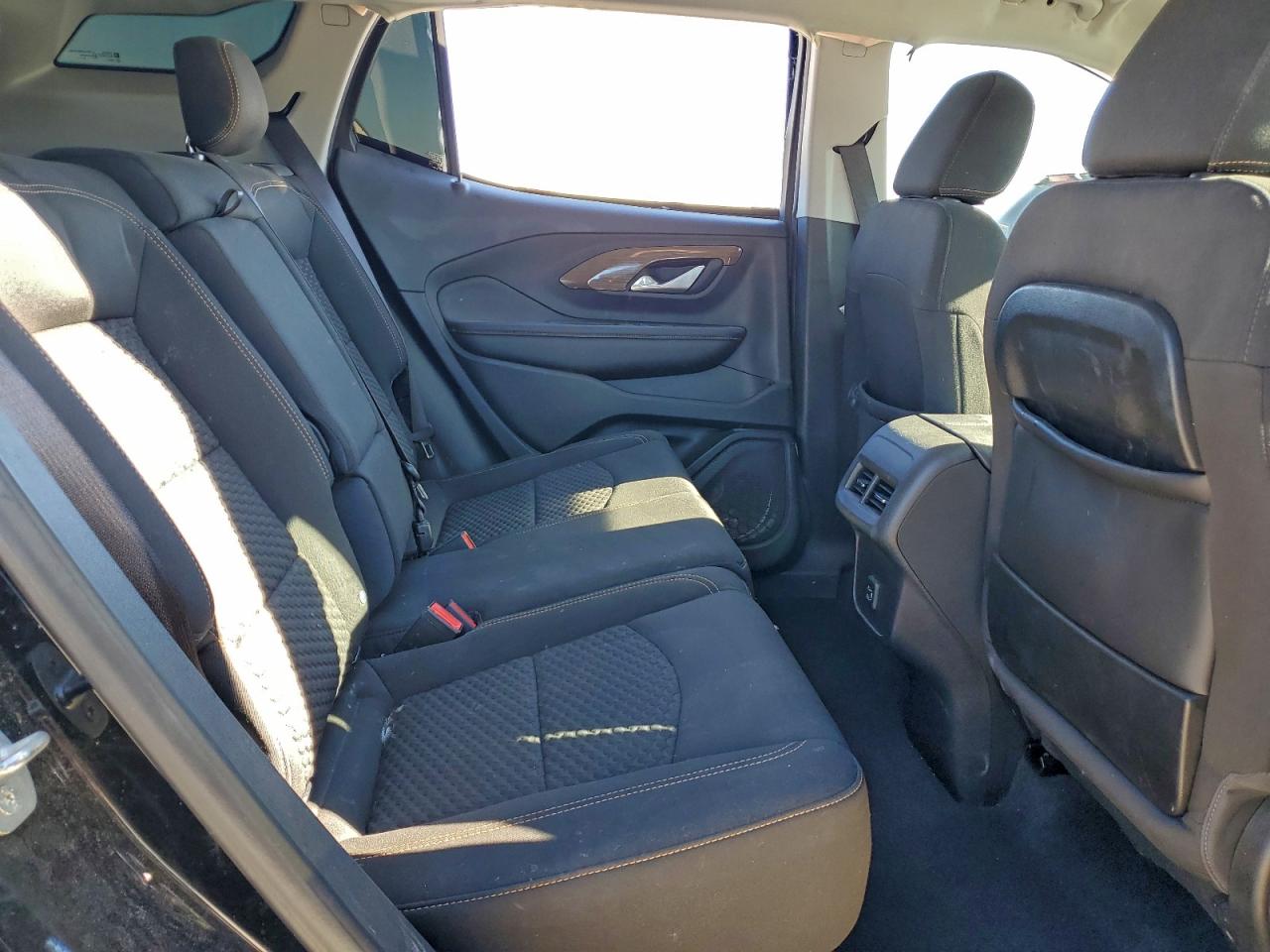 2020 GMC TERRAIN SLE photo 11