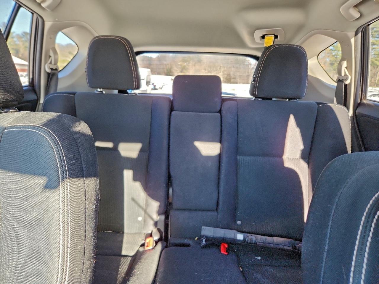 2013 TOYOTA RAV4 XLE photo 10