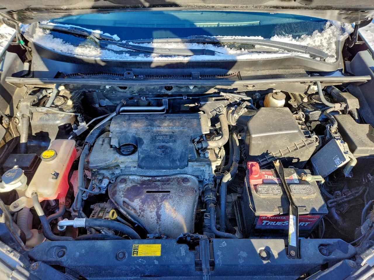 2013 TOYOTA RAV4 XLE photo 12