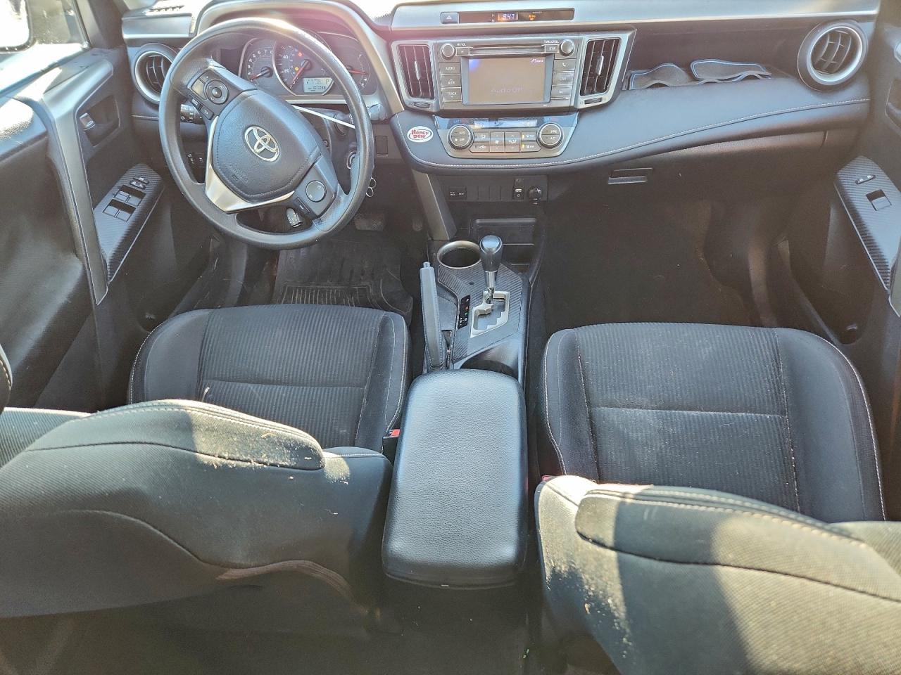 2013 TOYOTA RAV4 XLE photo 8
