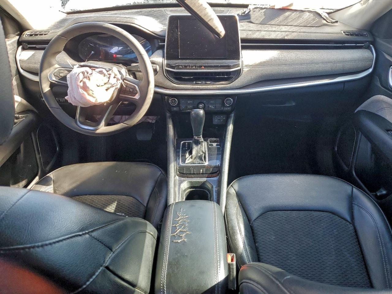 2022 JEEP COMPASS LATITUDE photo 8