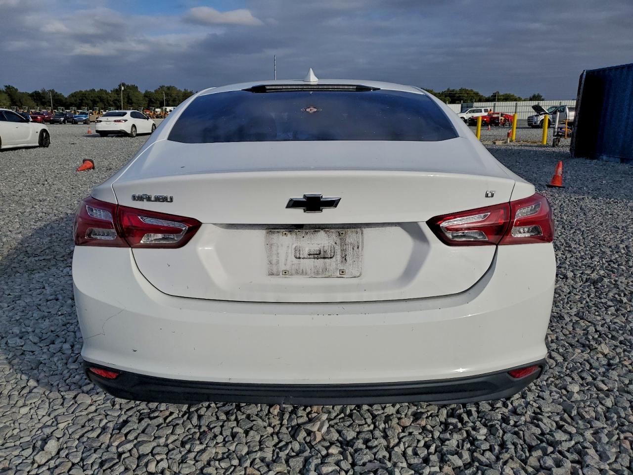 2020 CHEVROLET MALIBU LT photo 6
