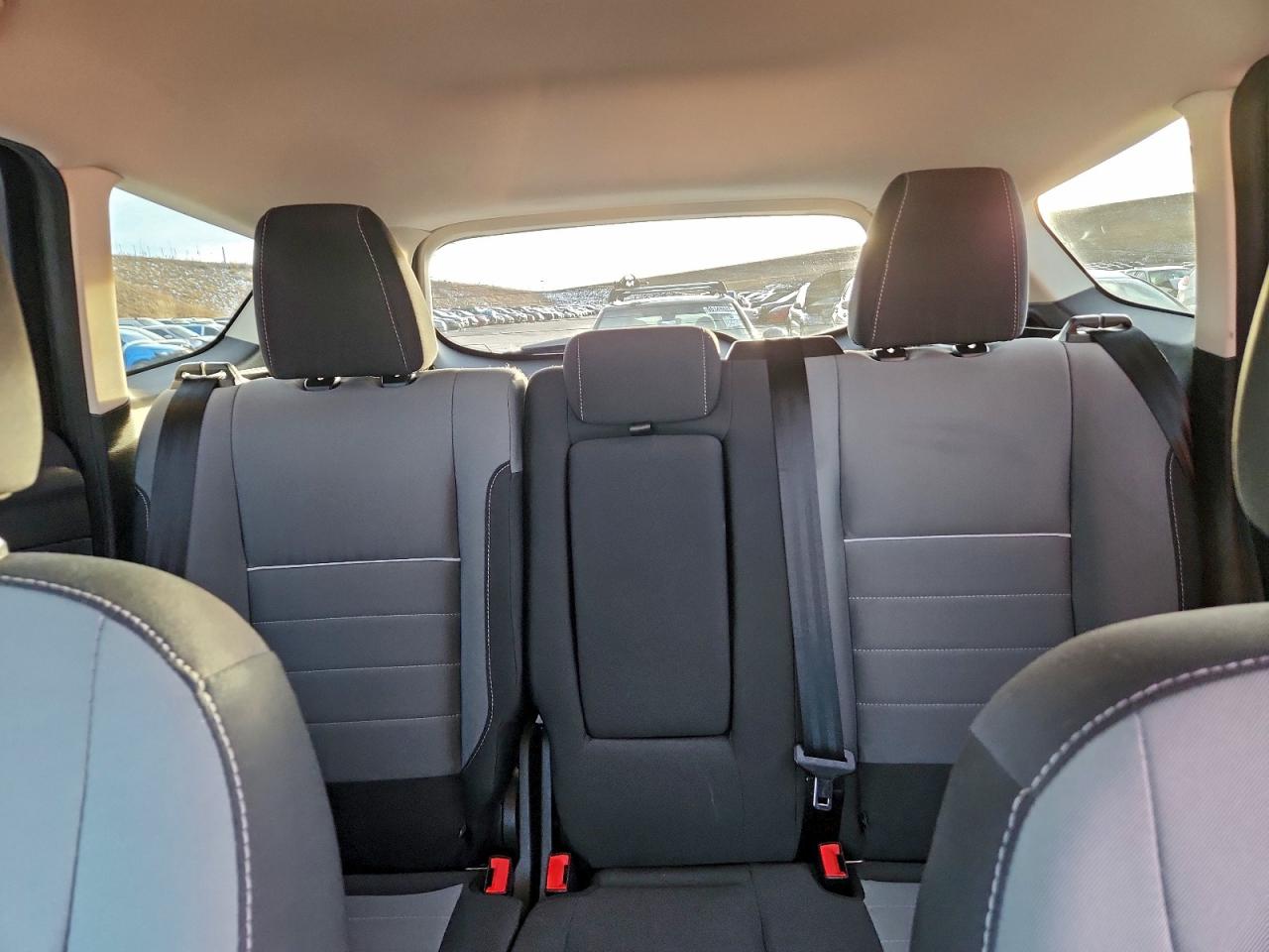 2015 FORD ESCAPE SE photo 10