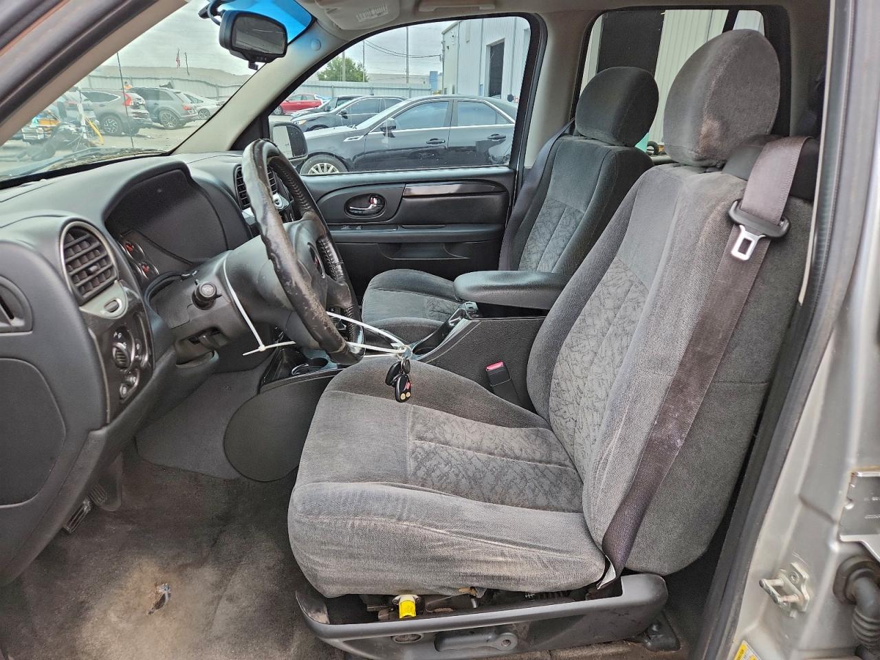 2006 GMC ENVOY photo 7
