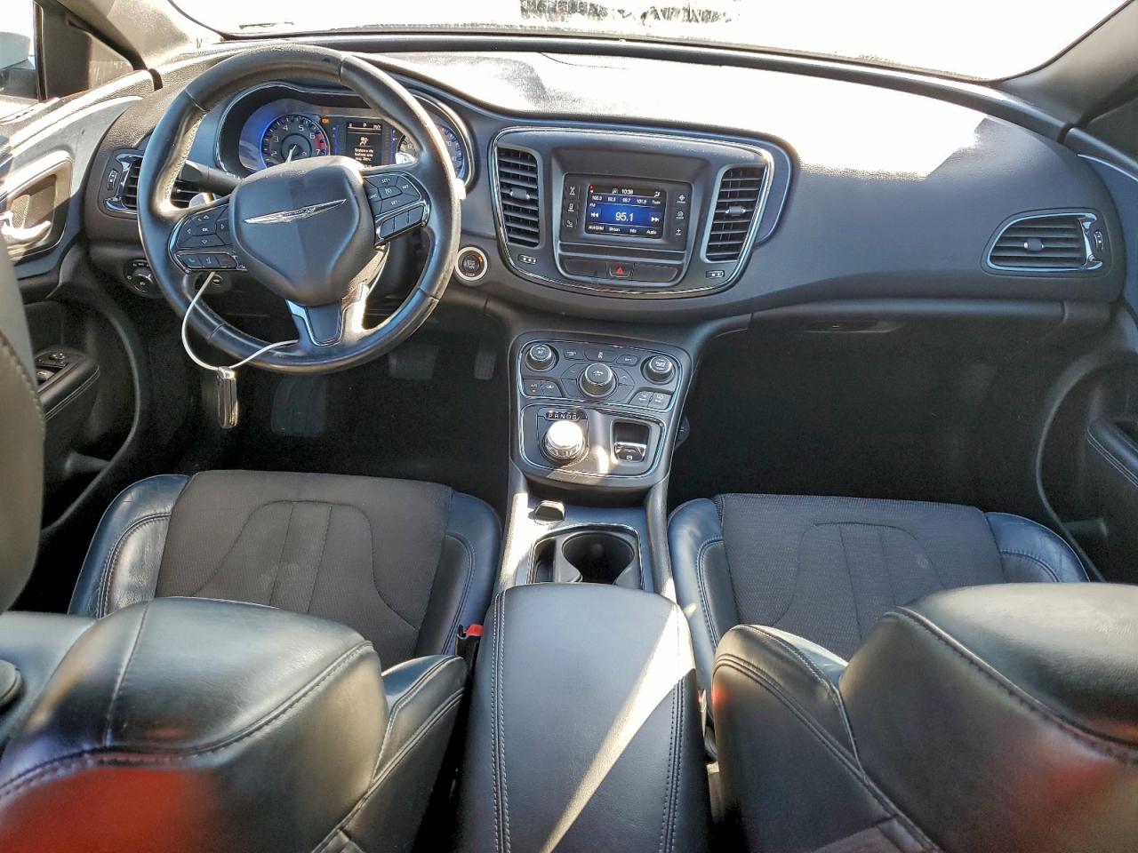 2015 CHRYSLER 200 S photo 8