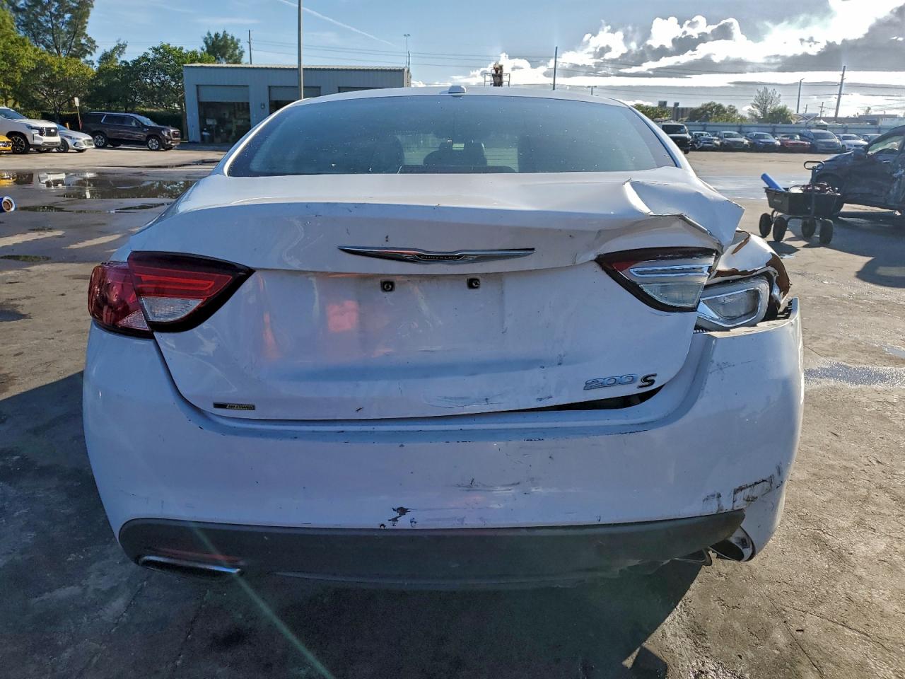 2015 CHRYSLER 200 S photo 6