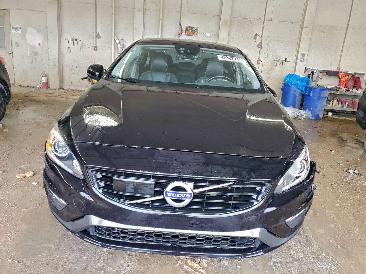 2017 VOLVO S60 photo 5