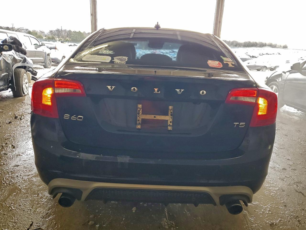 2017 VOLVO S60 photo 6