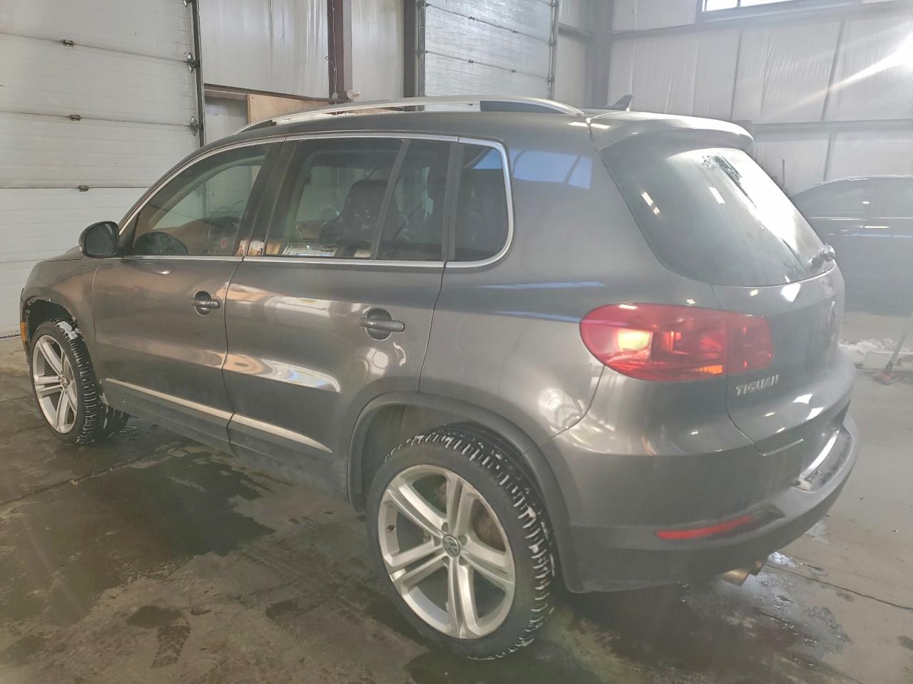 2016 VOLKSWAGEN TIGUAN COMFORTLINE photo 2