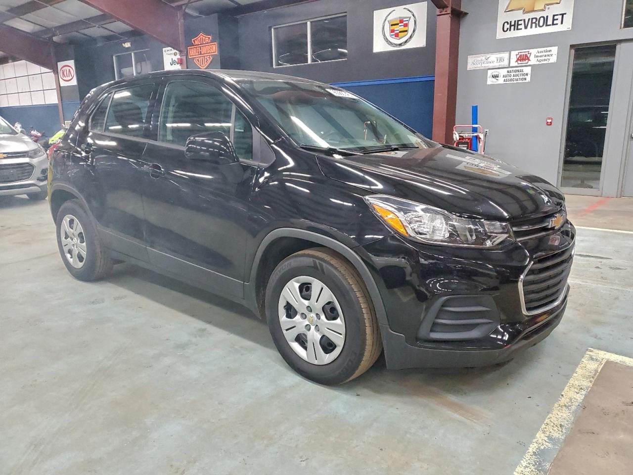 2018 CHEVROLET TRAX LS photo 4